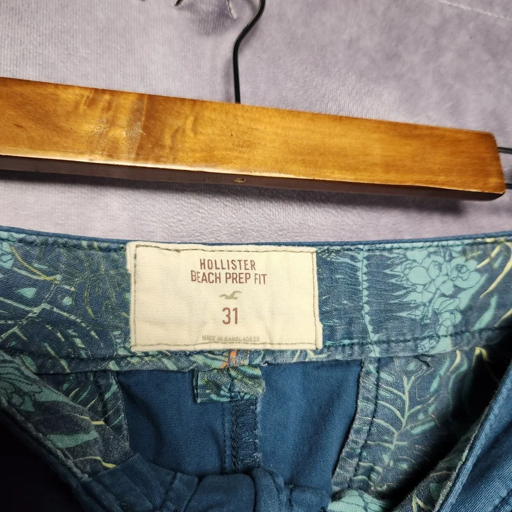 Hollister Beach Prep Fit Blue Chino Shorts Mens Size 31 Casual Summer